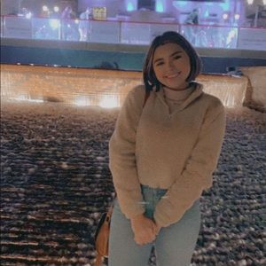 Meet your Posher, Alyssa